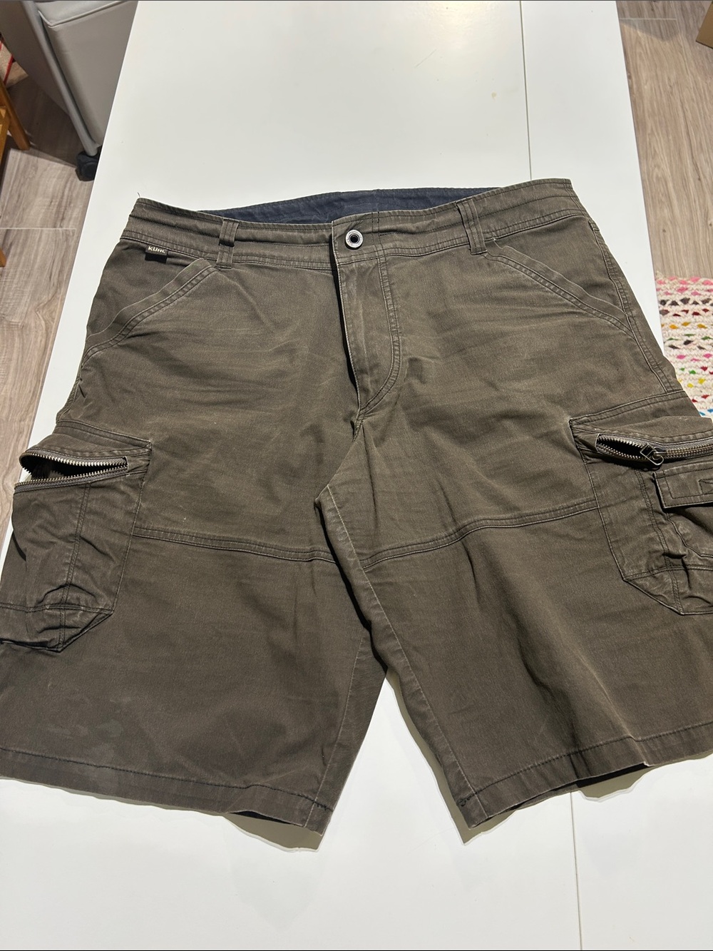 Men's  Cargo Shorts in Dark Olive Green - Kühl Brand - sz 38